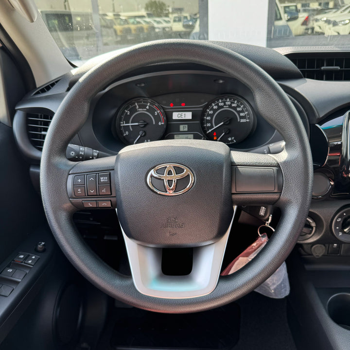 TOYOTA HILUX 2.4L D/C 4WD DLX-G A/T DSL 24