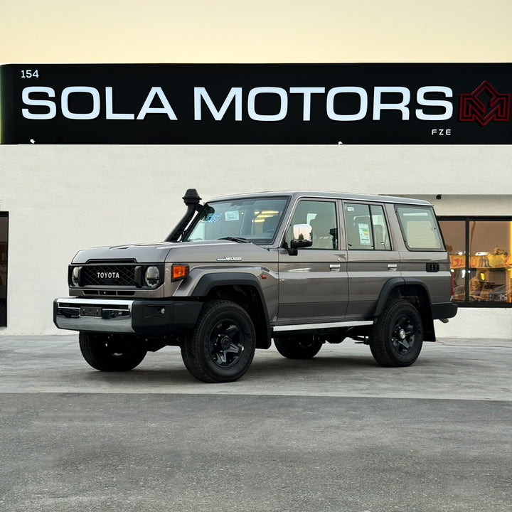 TOYOTA LAND CRUISER 76 M/T PTR 4.0L 5DOORS 2024