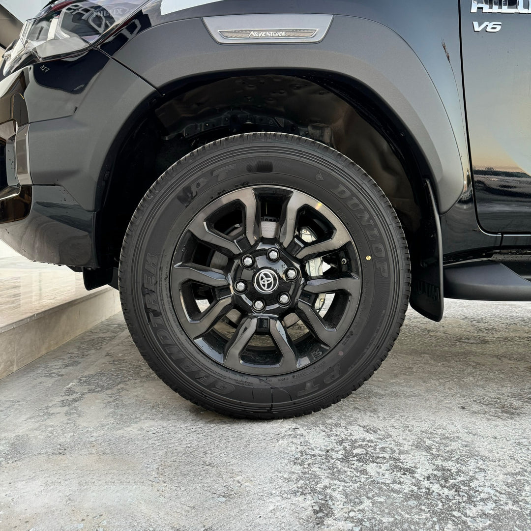 TOYOTA HILUX ADVENTURE 4.0L A/T PTR 2025