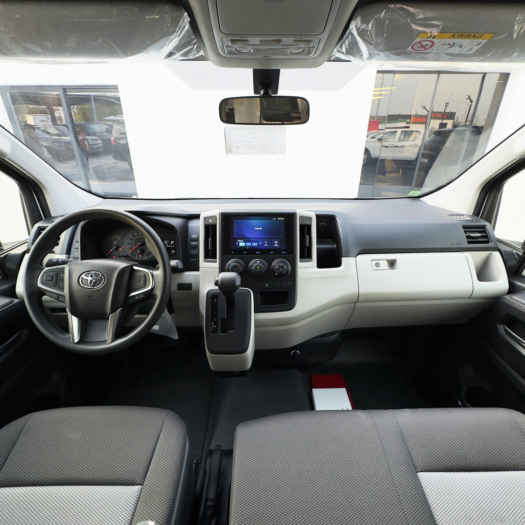 TOYOTA HIACE CARGO 3.5L HIGH ROOF A/T PTR 2025