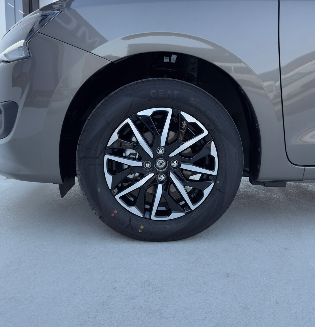 SUZUKI DZIRE 1.2L PTR GLX CVT A/T 2025