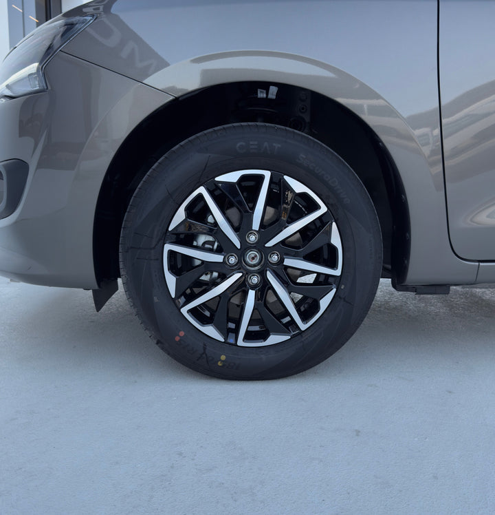 SUZUKI DZIRE 1.2L PTR GLX CVT A/T 2025