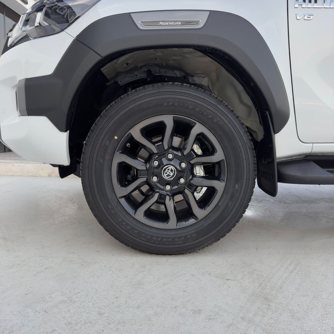 TOYOTA HILUX ADVENTURE 4.0L A/T PTR 2025