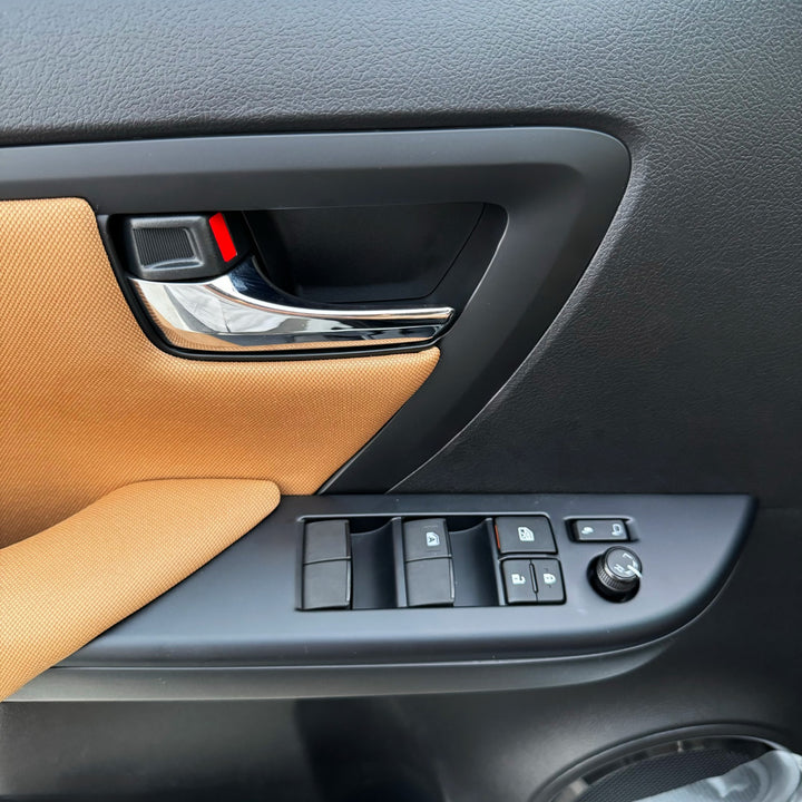 TOYOTA FORTUNER 2.7L A/T PTR E1 2025