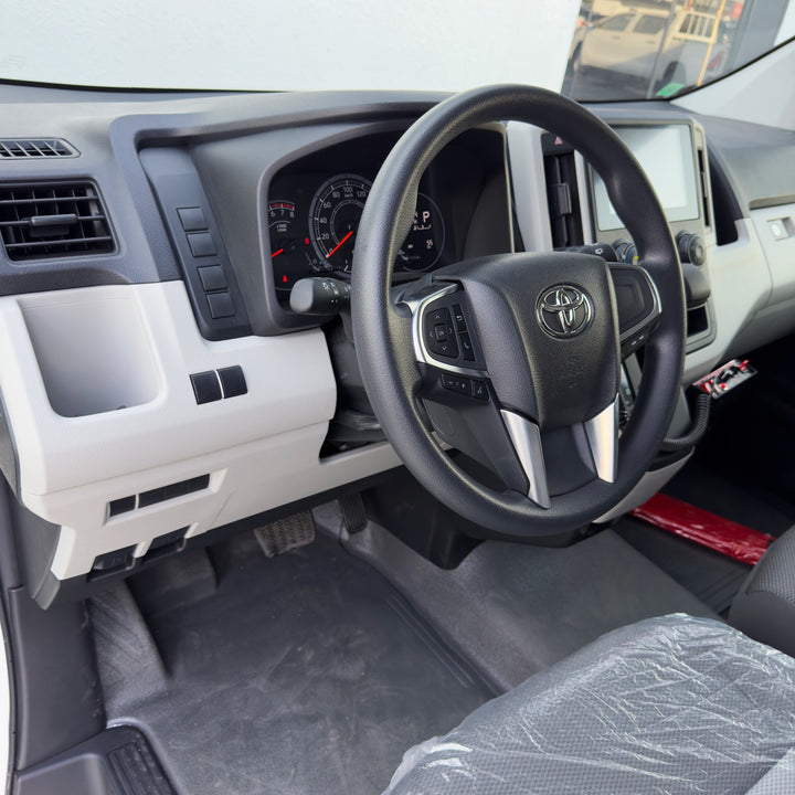 TOYOTA HIACE AMBULANCE 3.5L HIGH ROOF A/T PTR 2025