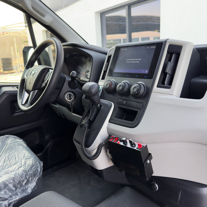 TOYOTA HIACE AMBULANCE 3.5L HIGH ROOF A/T PTR 2025