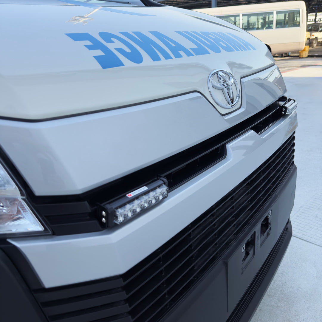 TOYOTA HIACE AMBULANCE 3.5L HIGH ROOF A/T PTR 2025