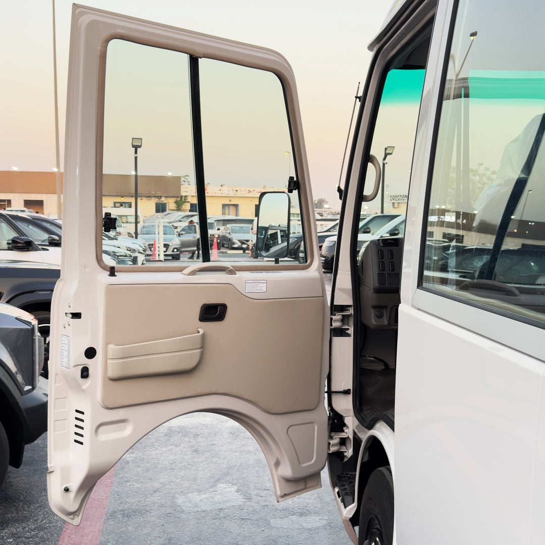 MITSUBISHI ROSA BUS 30STR 4.2L M/T DSL 2024