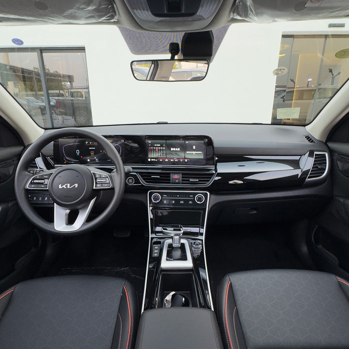 KIA SELTOS 1.5 PTR AT 2025