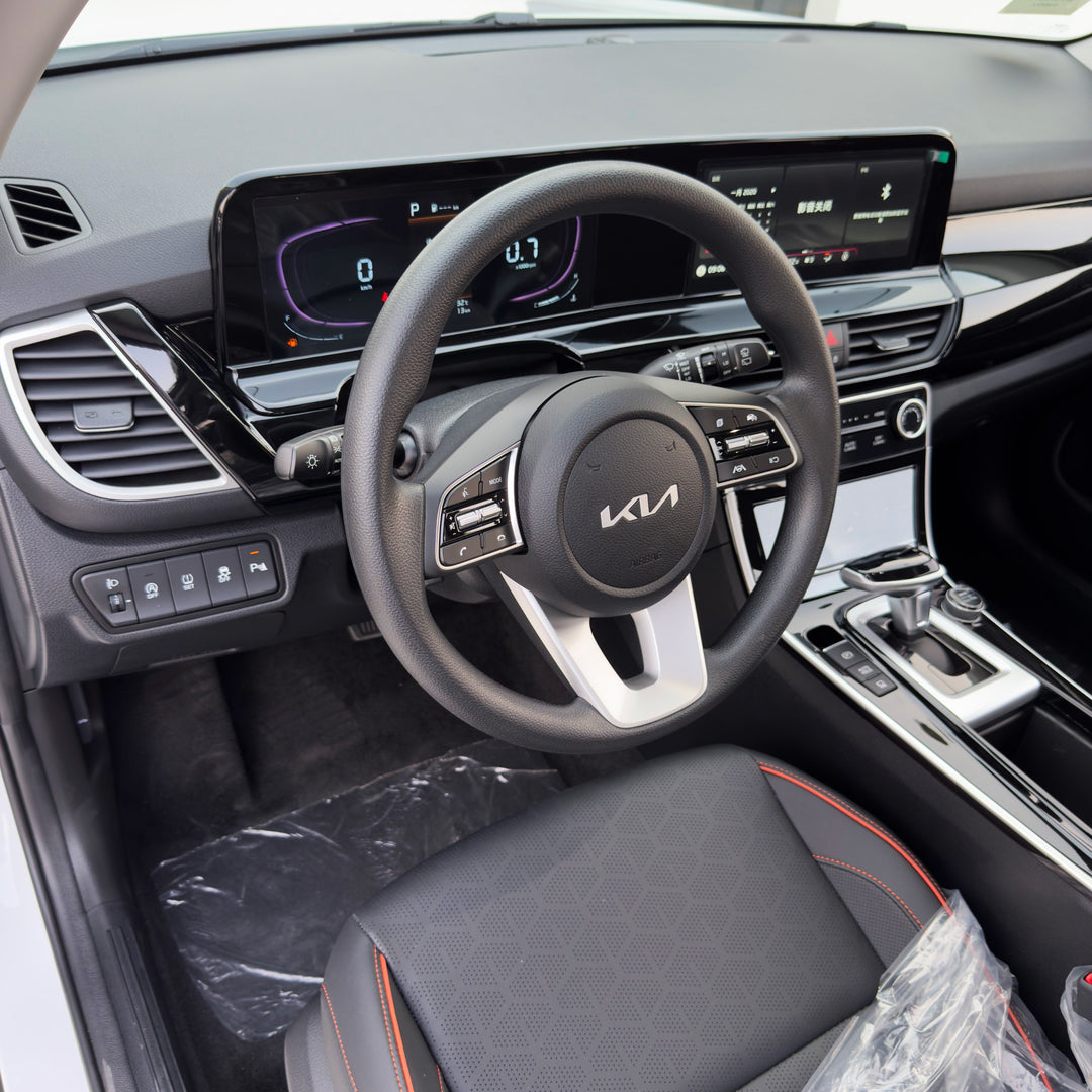 KIA SELTOS 1.5 PTR AT 2025