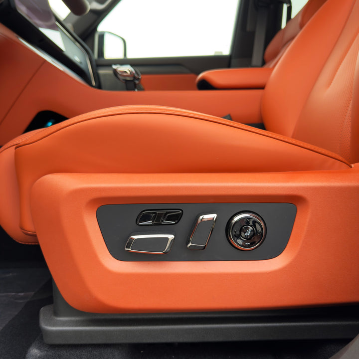 ROX 01 VIP 6 SEATS FLAGSHIP 1.5 HEV 2025