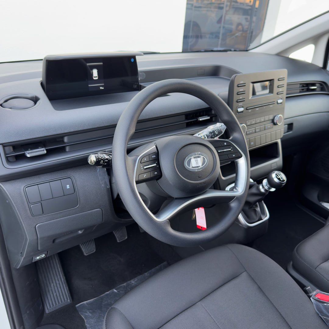 HUYANDAI STARIA BUS 11 STR DSL M/T 2025