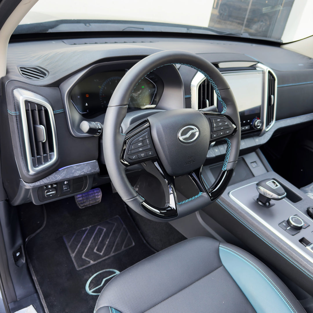 ZX 4 WD A/T 2.0T PTR 2025