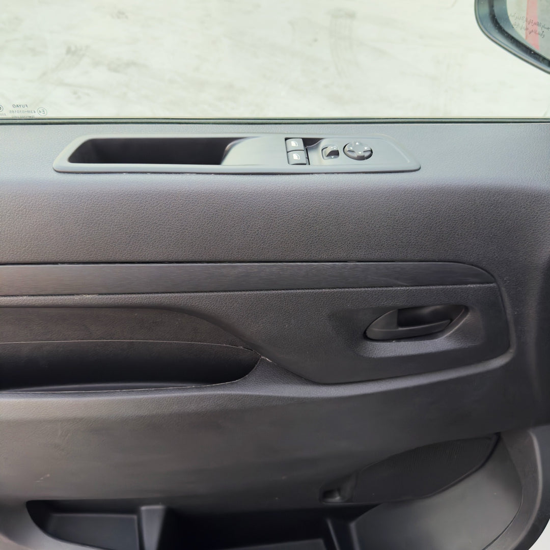 CITROËN JUMPY CARGO VAN 2.0T HDI GCC 2024