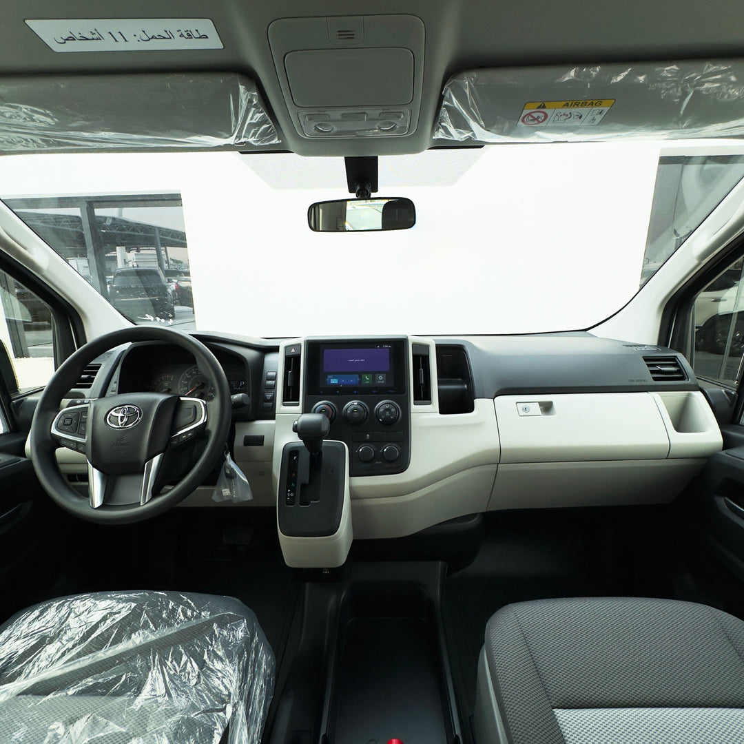 TOYOTA HIACE 3.5L HIGH ROOF A/T PTR 2026