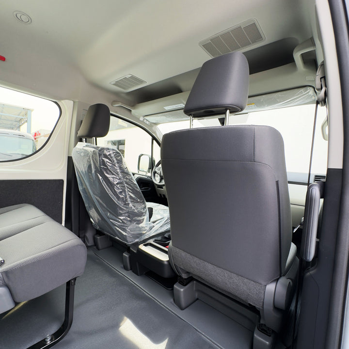 TOYOTA HIACE 3.5L HIGH ROOF A/T PTR 2026