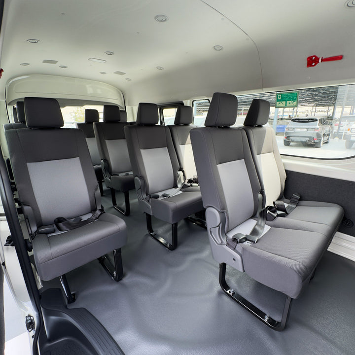 TOYOTA HIACE 3.5L HIGH ROOF A/T PTR 2026