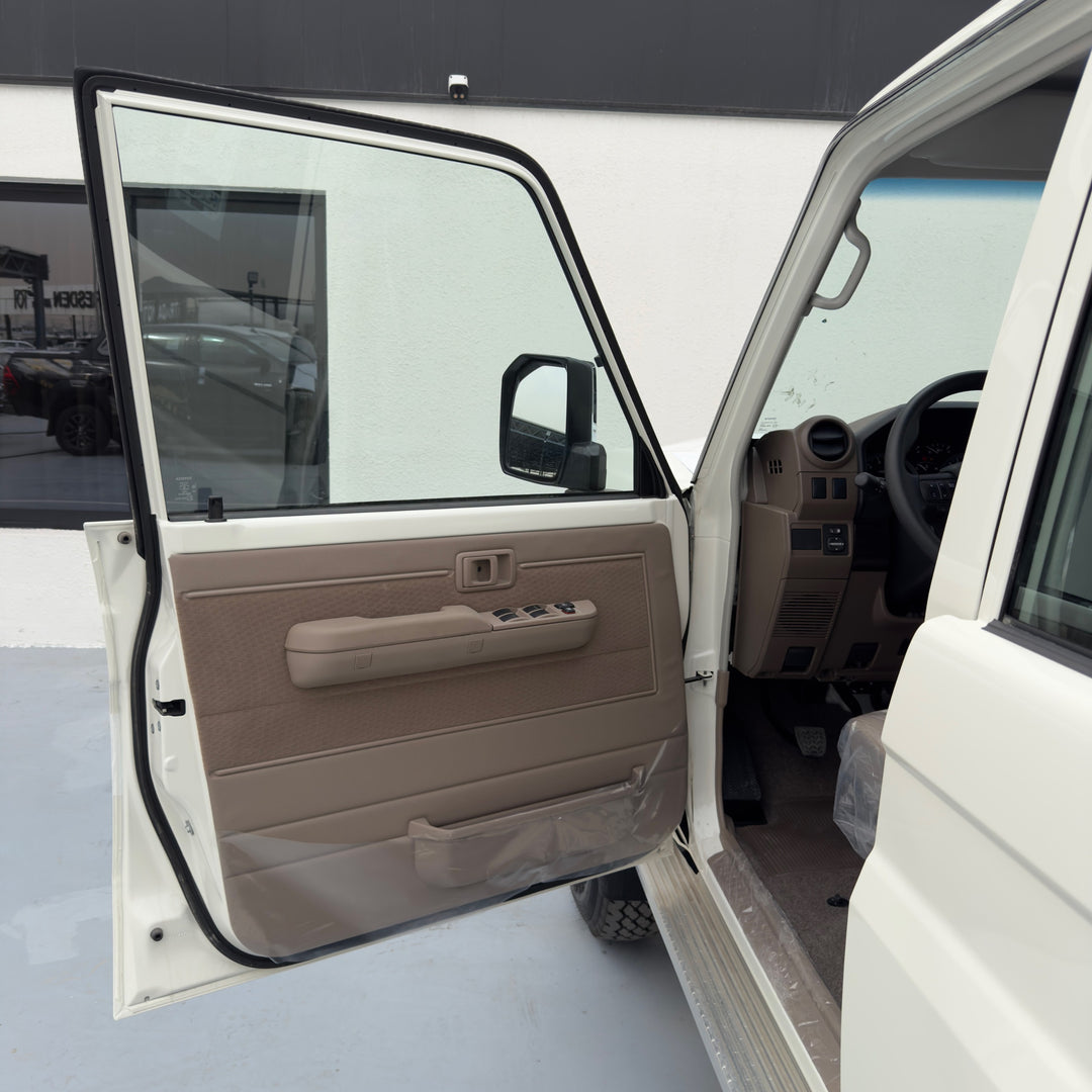TOYOTA LAND CRUISER GRJ76 4.0 M/T PTR 2025