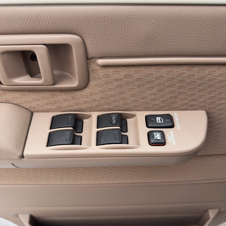 TOYOTA LAND CRUISER GRJ76 4.0 M/T PTR 2025